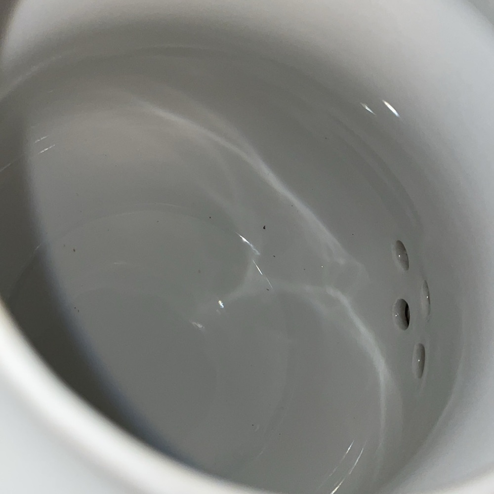 Vintage 1970’s German Elegant White Ceramic Teapot - Picture 5 of 5